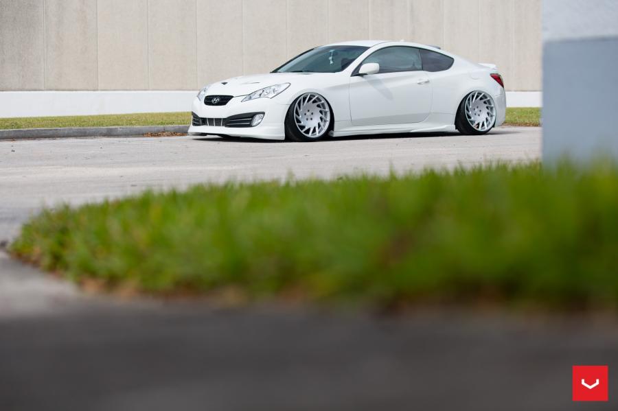  Hyundai Genesis on Vossen Wheels (VLE1) 2017 года  (фото 28 из 29)